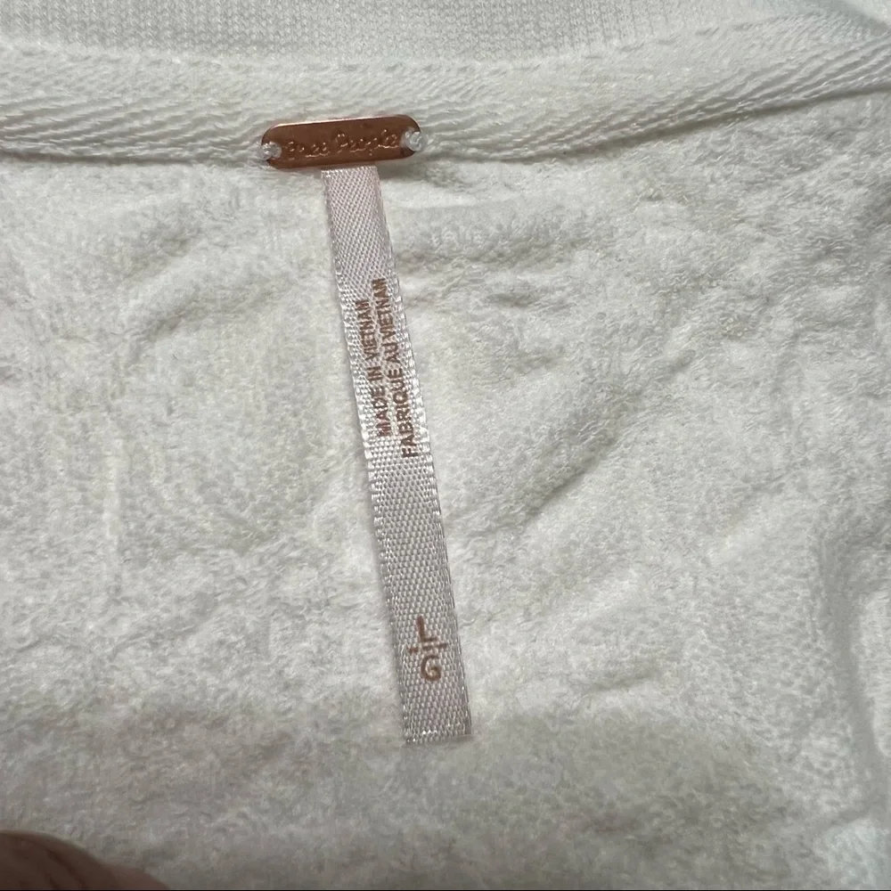FREE PEOPLE Gemma Puffed-Sleeve Henley‎ Top